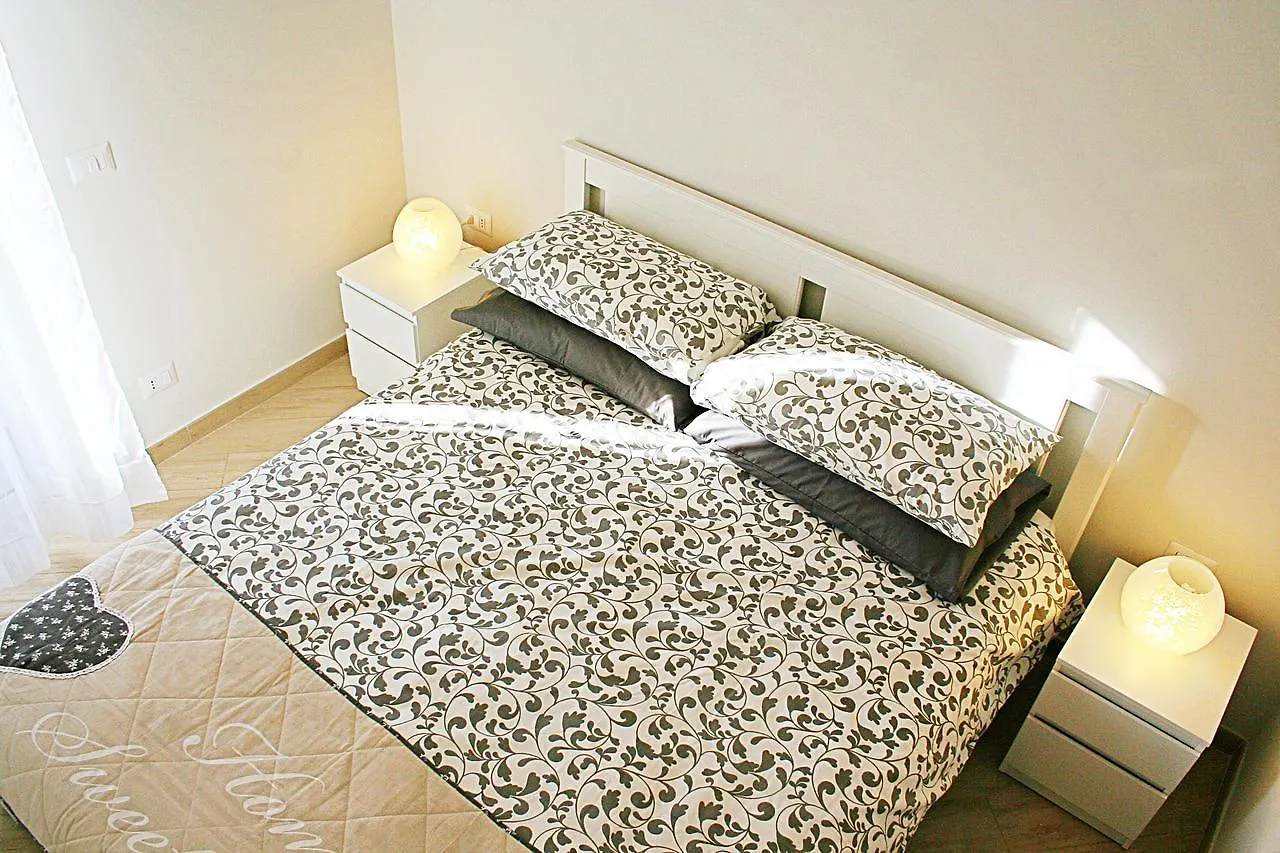 Easysleep - Ostia Apartment Italy
